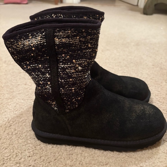 BRAND NEW  UGG Womens Lyla Ankle‎ Boots Size 8 Brown with Gold Sequins - Picture 1 of 5